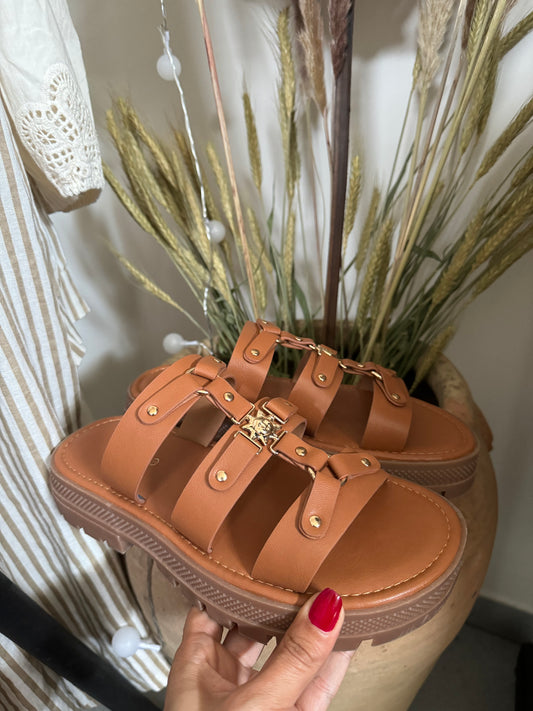 Claquettes Céline Camel